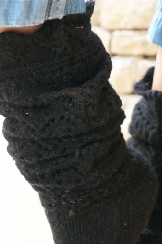 Pointelle Knit Slouch Socks Black /30=